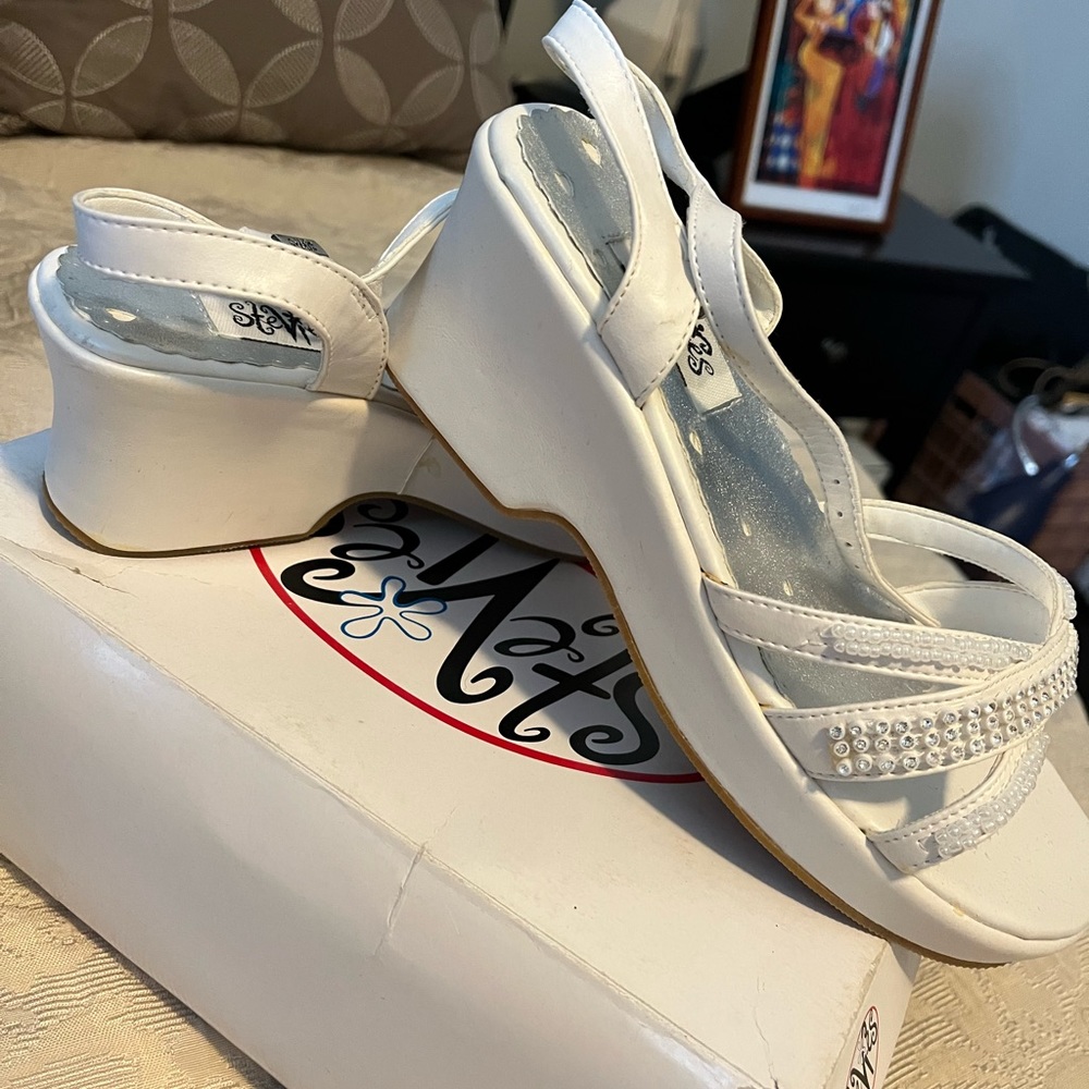 Girls shoes Stevies